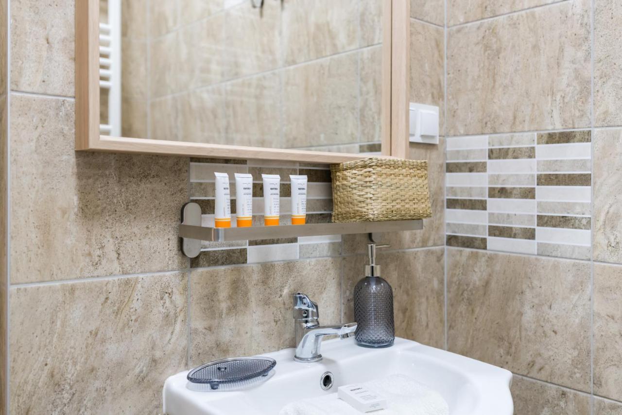 Kwiatowa Apartments Poznan City Center By Noclegi Renters Eksteriør billede
